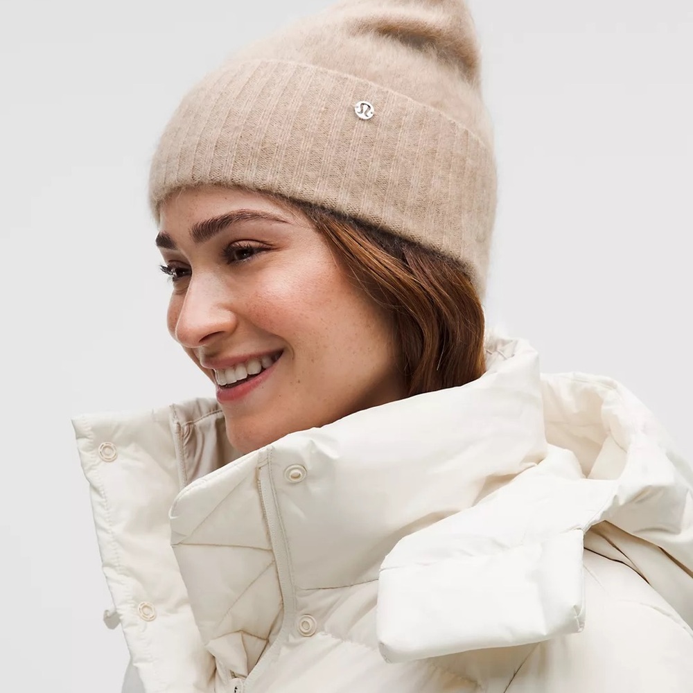 Lululemon 100% Cashmere Fuzzy Beanie OS Heathered Nutmeg Cozy Minimal NWT - Picture 2 of 10